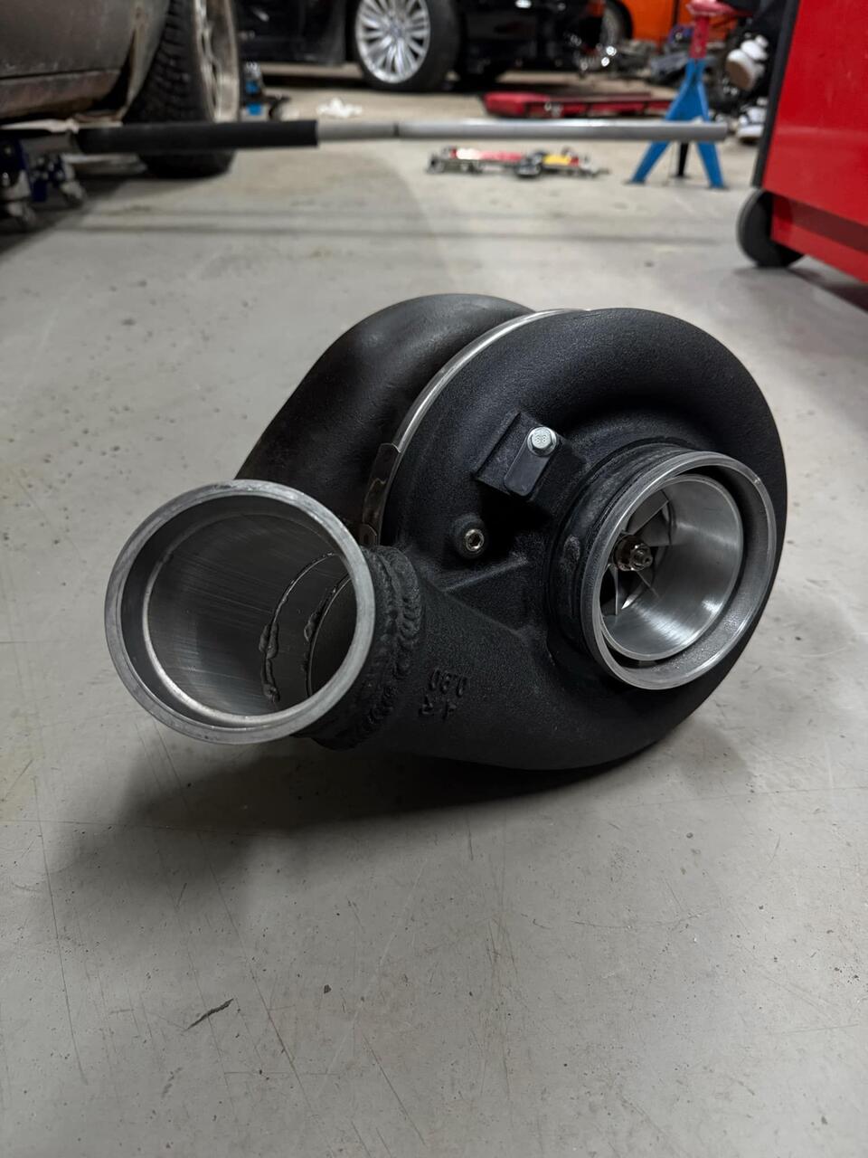 Stor turboenhet